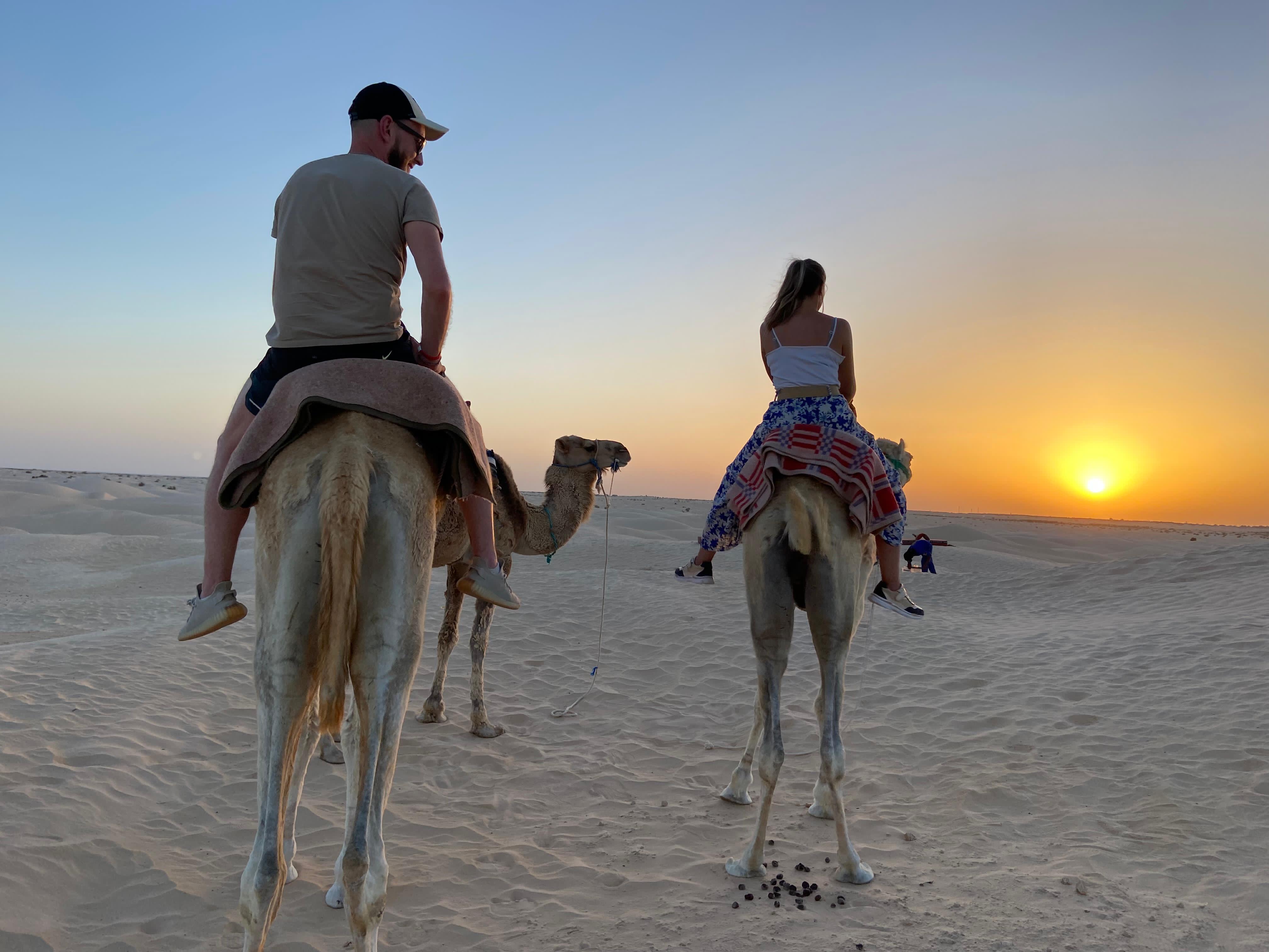 Coucher de soleil apaisant sur le Sahara tunisien